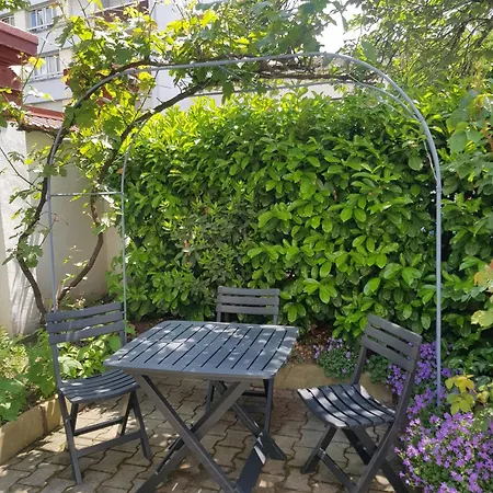 L'evasion Sainte-cecile 3-studio Chic Avec Jardin Partage Apartmán